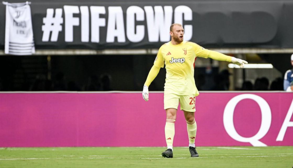 曼城进攻火力太强！尤文门将6次扑救成功仍然丢掉5球