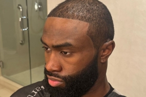 新气象！杰伦-布朗晒出了自己的新发型 整个人精神了很多