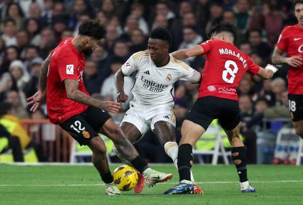 pg电子最新版-新年首战进攻再受阻，“倒车大法”助皇马夺半程冠军