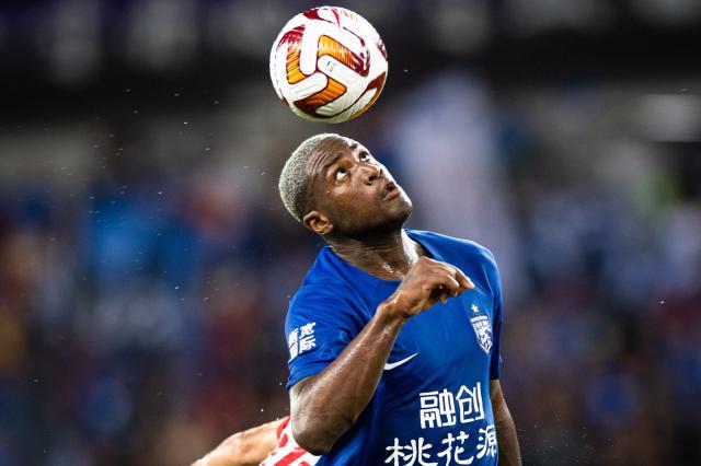 浙汉之战上演新老射手王对决 谁是中超第一大杀器